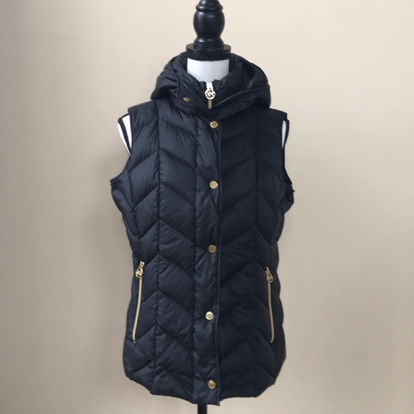 Michael Kors Jackets & Blazers - MK Lightweight Quilted Down Fill Vest with Hood
